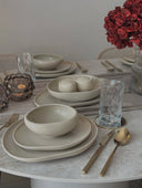 Almina Wave Biscuit Geschirrset 27-teilig aus Porzellan für 6 Personen – Beige