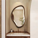 Organic Wandspiegel Braun – Asymmetrischer Design-Spiegel mit Holzoptikrahmen