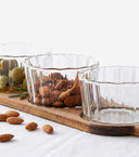 Servierset mit 3 Glasschalen & Akazienholz-Servierbrett – 42 cm